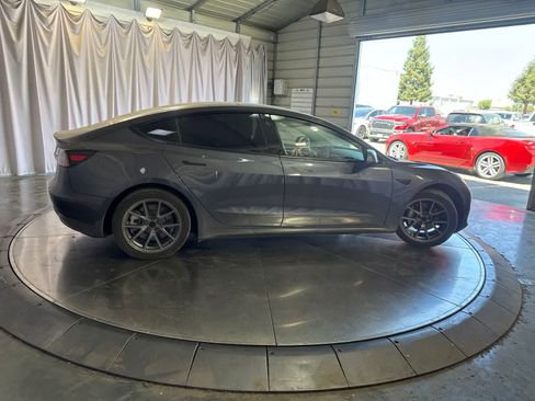 Used 2022 Tesla Model 3 Long Range AWD/4WD image 4