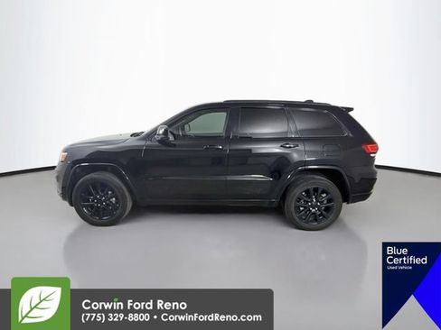 Used 2018 Jeep Grand Cherokee Altitude AWD/4WD image 5