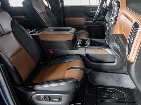 Used 2022 Chevrolet Silverado 3500 High Country w/ Safety Package II image 32