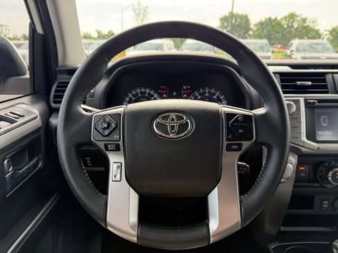 Used 2018 Toyota 4Runner SR5 Premium AWD/4WD image 14