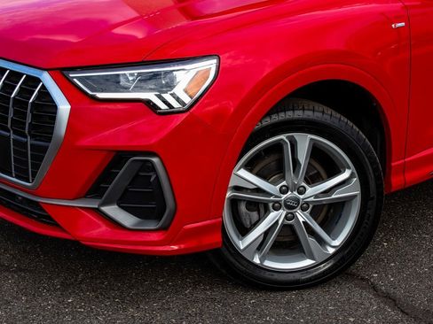 Used 2020 Audi Q3 2.0T Premium Plus w/ Premium Plus Package image 47