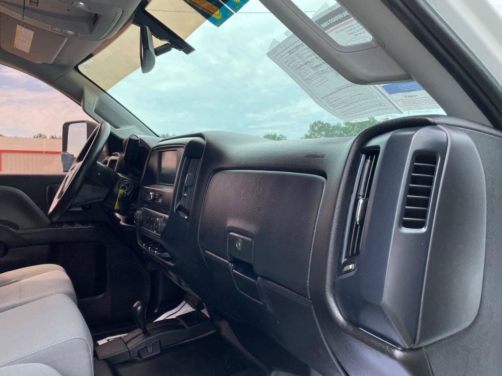 Used 2019 Chevrolet Silverado 2500 W/T w/ WT Convenience Package AWD/4WD image 19