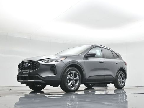 New 2025 Ford Escape ST-Line w/ Tech Pack #1 image 43
