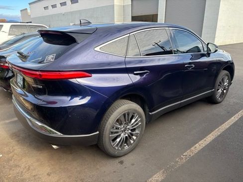 Certified 2024 Toyota Venza Limited AWD/4WD image 2