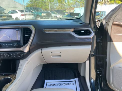 Used 2019 GMC Acadia Denali w/ Technology Package AWD/4WD image 30