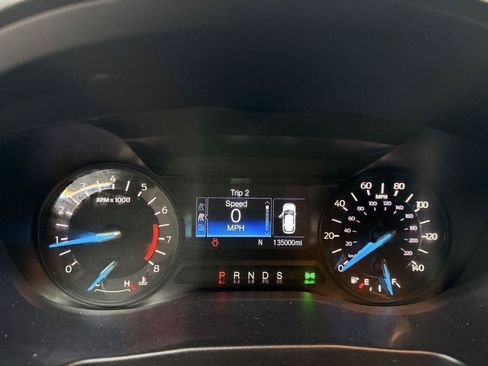 Used 2017 Ford Explorer XLT AWD/4WD image 15