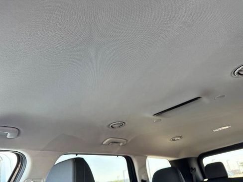 Used 2026 Hyundai Palisade SEL FWD image 17