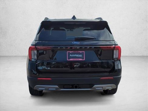 New 2026 Ford Explorer Active image 8