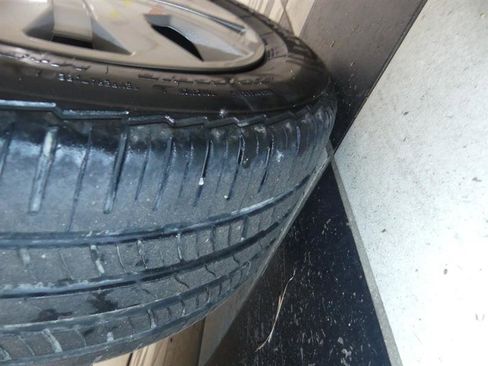 Used 2023 Ford Transit Connect XLT image 31