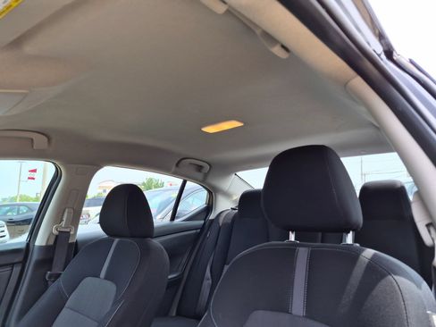 Certified 2023 Nissan Sentra SV FWD image 24