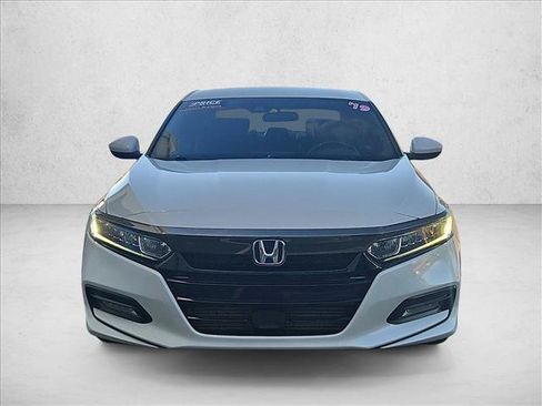 Used 2019 Honda Accord Sport image 2