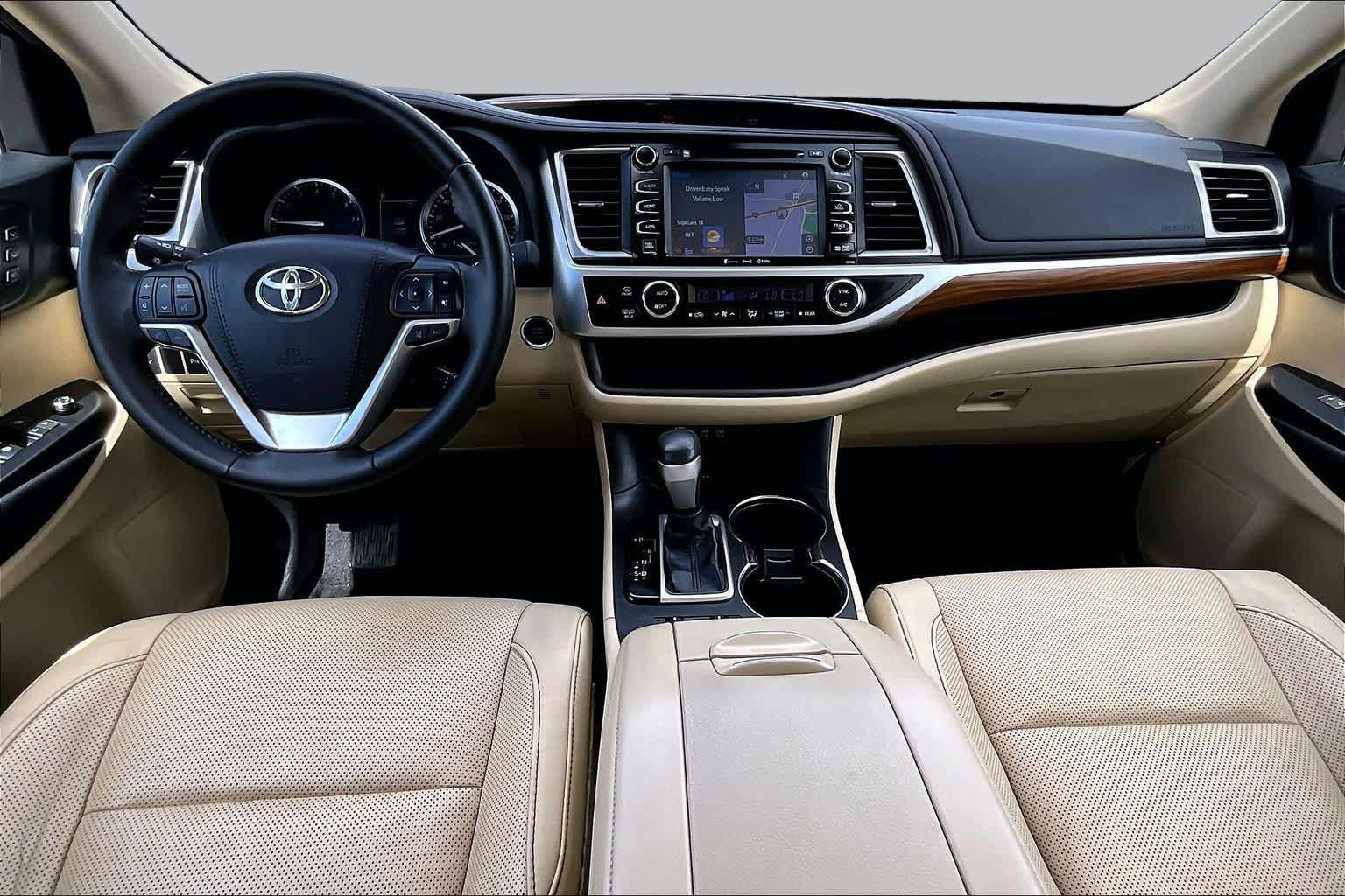 Used 2017 Toyota Highlander Limited FWD image 16