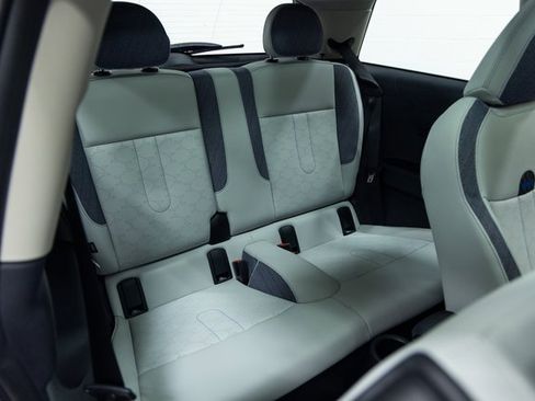 Certified 2025 MINI Cooper 2-Door Hardtop image 24