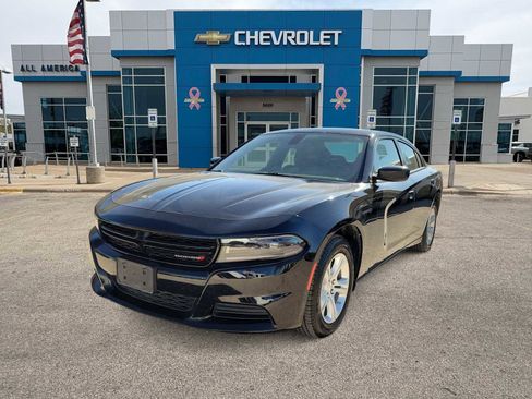 Used 2023 Dodge Charger SXT w/ Cold Weather Package image 1