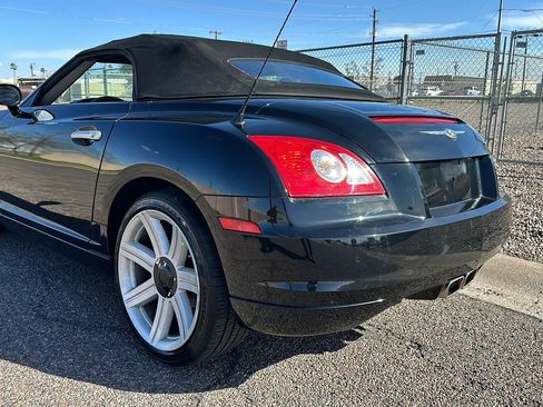 Used 2005 Chrysler Crossfire Limited image 27