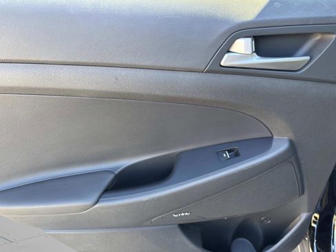 Used 2021 Hyundai Tucson Limited image 19