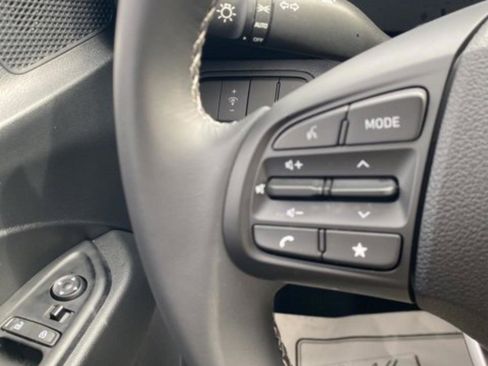 New 2026 Hyundai Venue SEL image 16