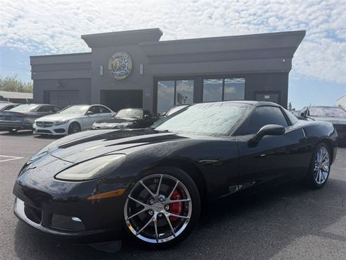 Used 2005 Chevrolet Corvette Coupe w/ Preferred Equipment Group RWD image 13