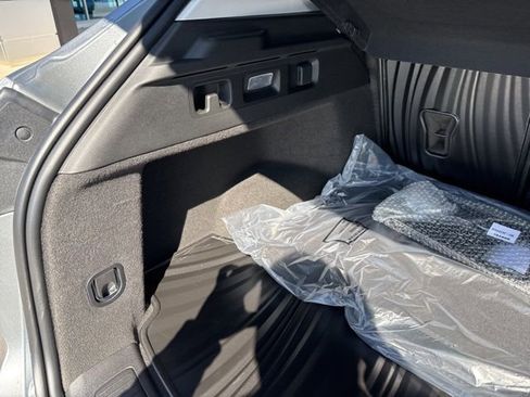 New 2026 Buick Envision Sport Touring image 14