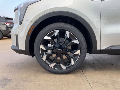 New 2026 Kia Sorento EX image 17