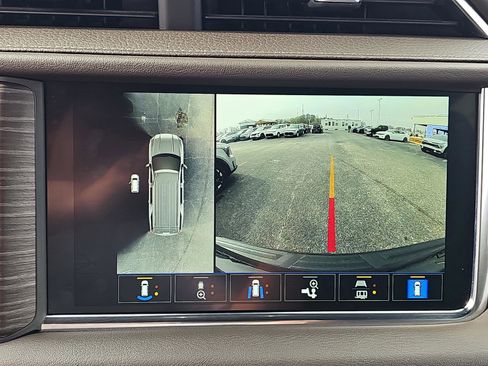 Used 2023 GMC Yukon Denali image 26