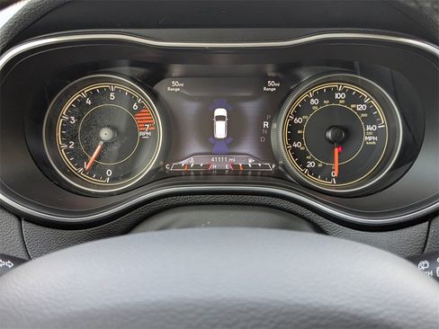 Used 2023 Jeep Cherokee Altitude Lux image 22