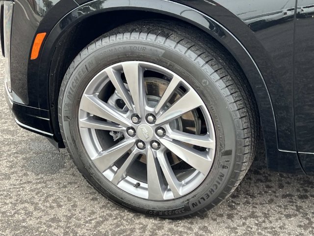 Certified 2024 Cadillac XT6 Premium Luxury AWD/4WD image 8