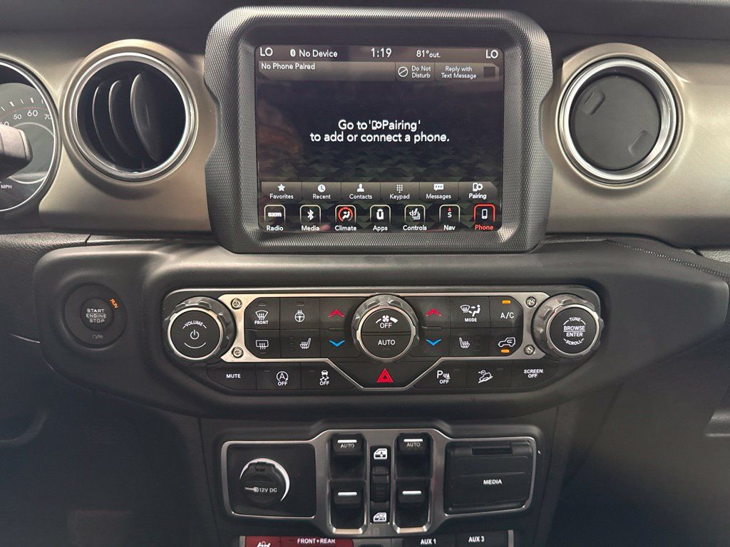 Used 2018 Jeep Wrangler Unlimited Rubicon w/ Dual Top Group AWD/4WD image 19