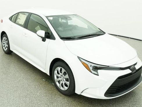 New 2026 Toyota Corolla LE FWD image 15
