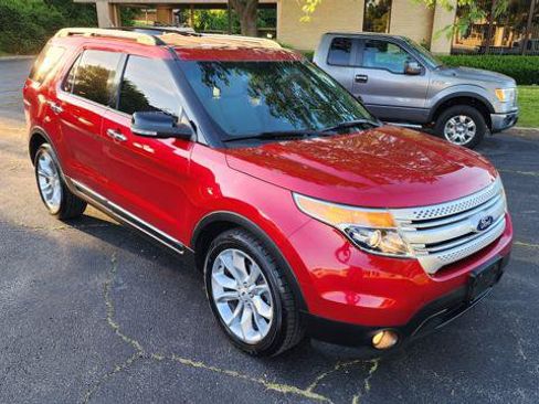Used 2011 Ford Explorer XLT w/ 201A Rapid Spec Order Code FWD image 8