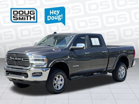 Used 2022 RAM 2500 Laramie AWD/4WD image 2