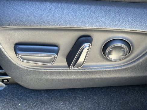 Used 2024 Toyota Land Cruiser image 30