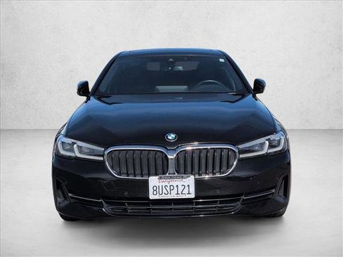 Used 2021 BMW 530e xDrive w/ Convenience Package image 2