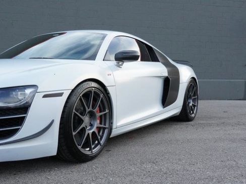 Used 2012 Audi R8 GT image 23