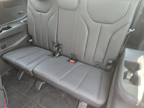 Used 2024 Hyundai Palisade SEL FWD image 31