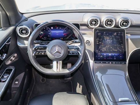Used 2023 Mercedes-Benz GLC 300 4MATIC image 18