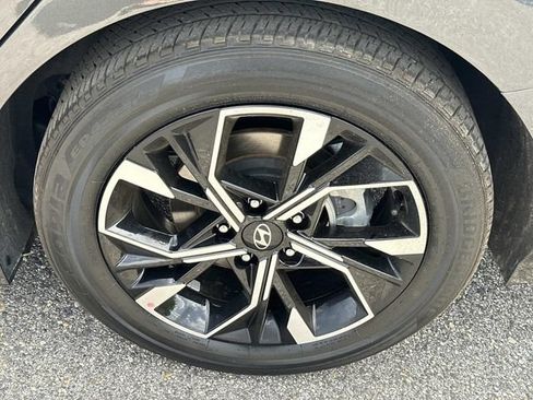 Used 2025 Hyundai Sonata SEL FWD image 13
