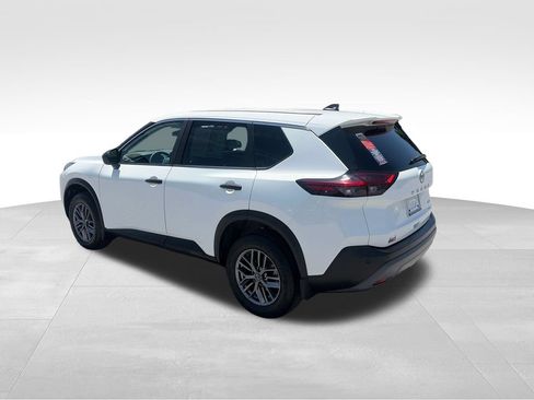 Used 2023 Nissan Rogue S AWD/4WD image 4