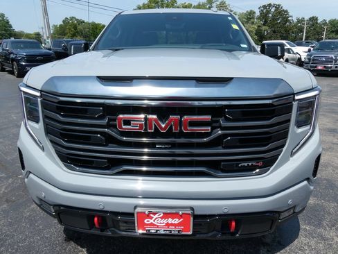 Certified 2024 GMC Sierra 1500 AT4 w/ Technology Package AWD/4WD image 10