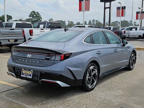 Used 2024 Hyundai Sonata SEL w/ Convenience Package FWD image 5