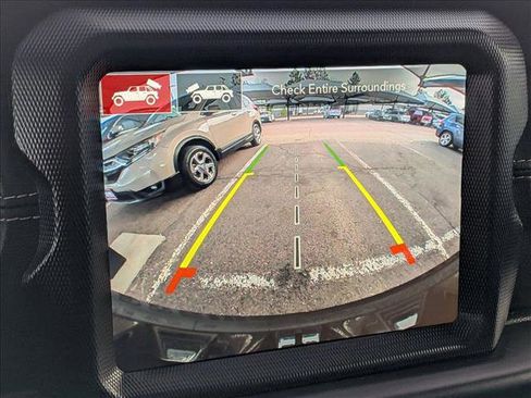 Used 2023 Jeep Wrangler Unlimited Sahara w/ Cold Weather Group AWD/4WD image 14