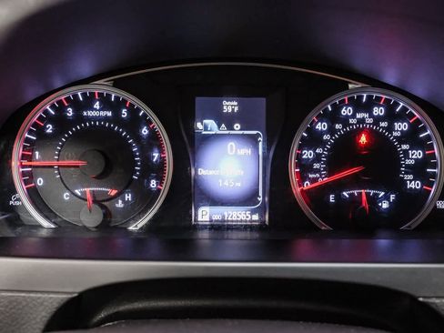 Used 2017 Toyota Camry SE image 26