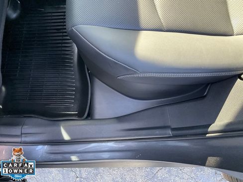 Used 2021 Toyota RAV4 Limited AWD/4WD image 26