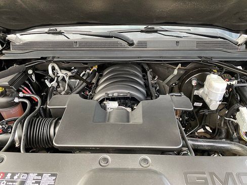 Used 2019 GMC Yukon XL SLT image 15