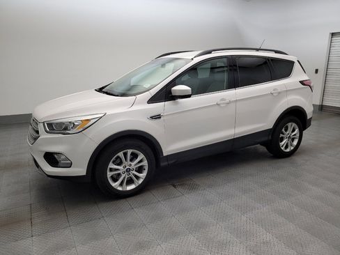 Used 2018 Ford Escape SEL image 2