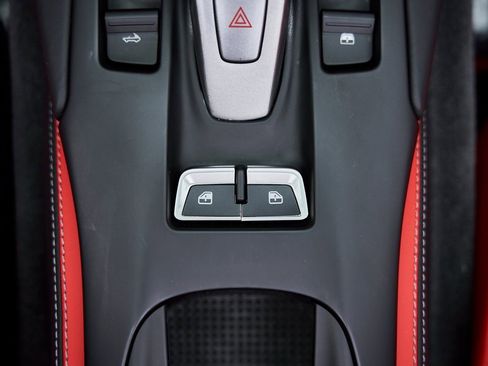 Used 2022 Ferrari 812 GTS image 67