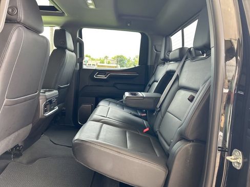 Used 2024 GMC Sierra 1500 Denali w/ Denali Reserve Package AWD/4WD image 9