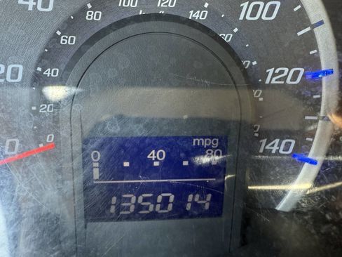 Used 2011 Honda Fit image 25