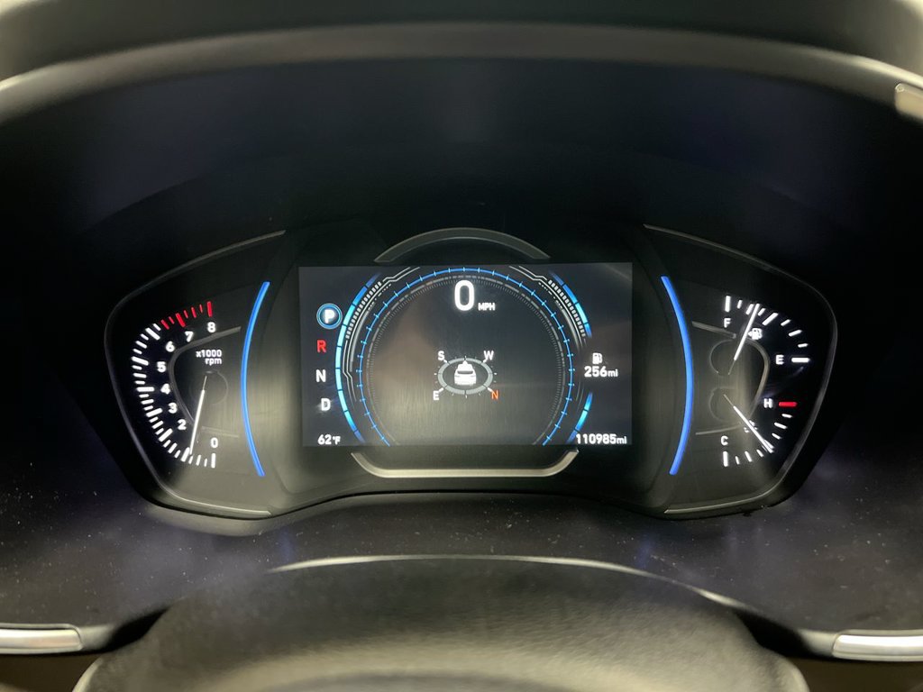 Used 2019 Hyundai Santa Fe FWD image 12