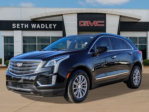 Used 2018 Cadillac XT5 Luxury w/ Driver Awareness Package image 3